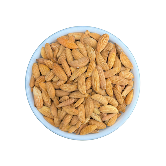 Raw AlmondsI na Bowl